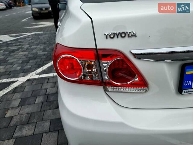 Білий Тойота Королла, об'ємом двигуна 1.6 л та пробігом 97 тис. км за 11300 $, фото 8 на Automoto.ua