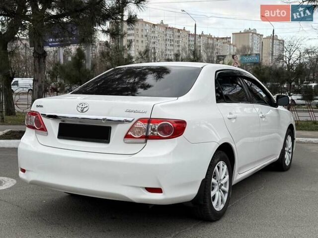 Белый Тойота Королла, объемом двигателя 1.6 л и пробегом 140 тыс. км за 9999 $, фото 10 на Automoto.ua