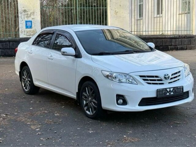 Белый Тойота Королла, объемом двигателя 1.6 л и пробегом 93 тыс. км за 10500 $, фото 7 на Automoto.ua