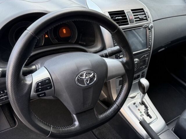 Белый Тойота Королла, объемом двигателя 1.6 л и пробегом 93 тыс. км за 10500 $, фото 11 на Automoto.ua