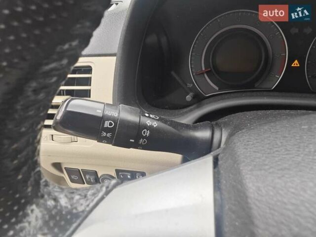 Білий Тойота Королла, об'ємом двигуна 1.6 л та пробігом 143 тис. км за 10300 $, фото 6 на Automoto.ua