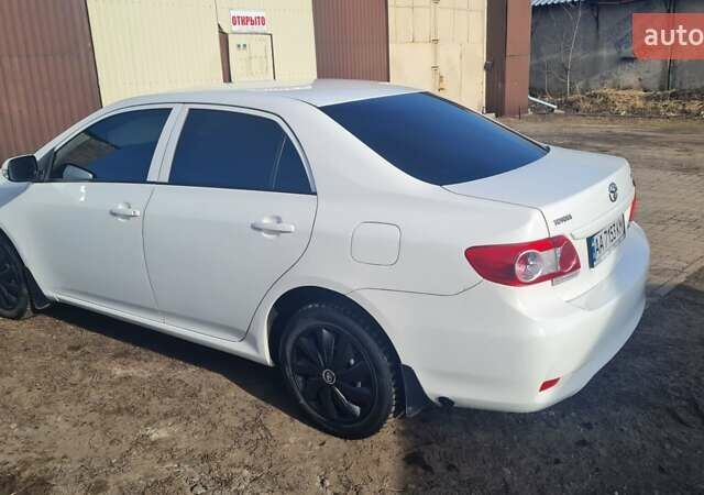 Белый Тойота Королла, объемом двигателя 1.6 л и пробегом 194 тыс. км за 8500 $, фото 7 на Automoto.ua