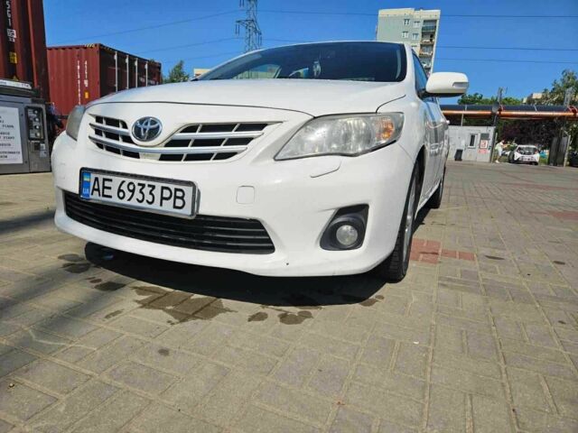 Белый Тойота Королла, объемом двигателя 1.4 л и пробегом 135 тыс. км за 8500 $, фото 5 на Automoto.ua