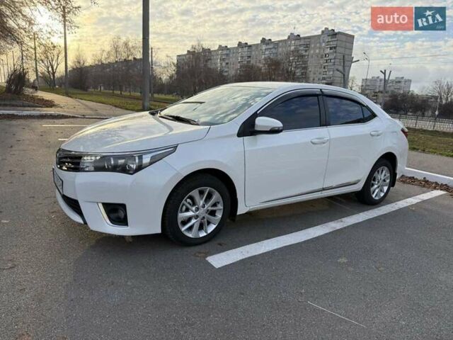 Белый Тойота Королла, объемом двигателя 1.6 л и пробегом 159 тыс. км за 12800 $, фото 2 на Automoto.ua