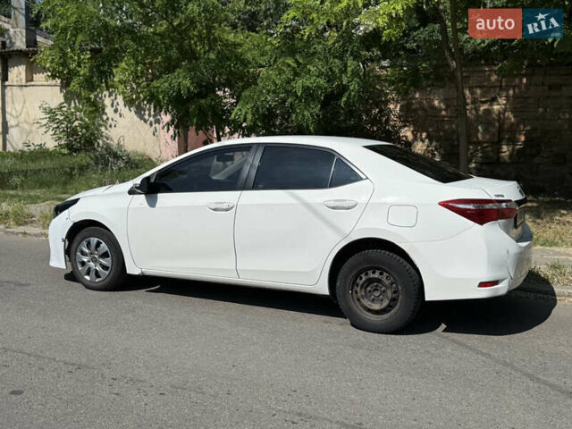 Білий Тойота Королла, об'ємом двигуна 1.33 л та пробігом 173 тис. км за 5700 $, фото 1 на Automoto.ua