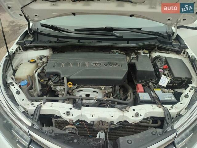 Белый Тойота Королла, объемом двигателя 1.3 л и пробегом 150 тыс. км за 10500 $, фото 40 на Automoto.ua