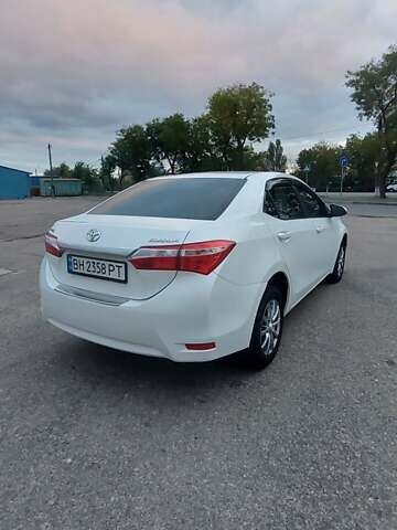 Белый Тойота Королла, объемом двигателя 1.6 л и пробегом 160 тыс. км за 9300 $, фото 7 на Automoto.ua