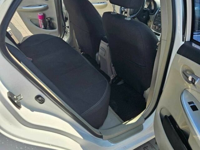 Белый Тойота Королла, объемом двигателя 1.4 л и пробегом 135 тыс. км за 8500 $, фото 13 на Automoto.ua