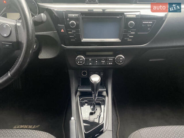 Белый Тойота Королла, объемом двигателя 1.6 л и пробегом 193 тыс. км за 12500 $, фото 19 на Automoto.ua