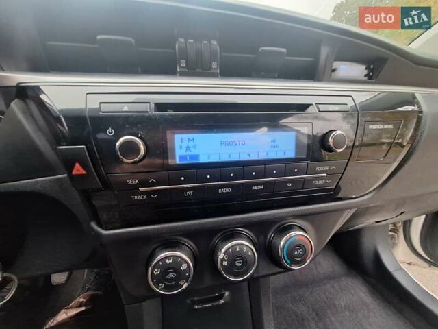 Белый Тойота Королла, объемом двигателя 1.33 л и пробегом 376 тыс. км за 6500 $, фото 12 на Automoto.ua