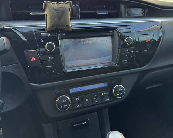 Белый Тойота Королла, объемом двигателя 1.6 л и пробегом 220 тыс. км за 10499 $, фото 18 на Automoto.ua