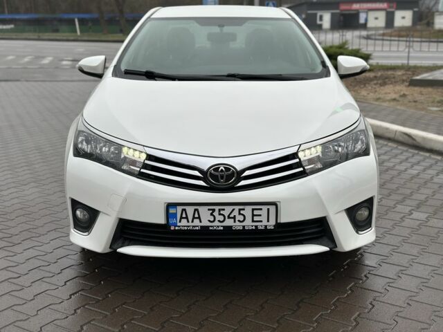 Белый Тойота Королла, объемом двигателя 1.6 л и пробегом 170 тыс. км за 10300 $, фото 1 на Automoto.ua
