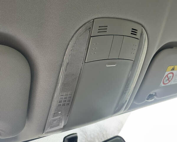 Білий Тойота Королла, об'ємом двигуна 1.6 л та пробігом 141 тис. км за 9800 $, фото 23 на Automoto.ua