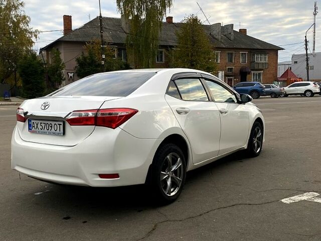 Белый Тойота Королла, объемом двигателя 1.6 л и пробегом 200 тыс. км за 8800 $, фото 4 на Automoto.ua