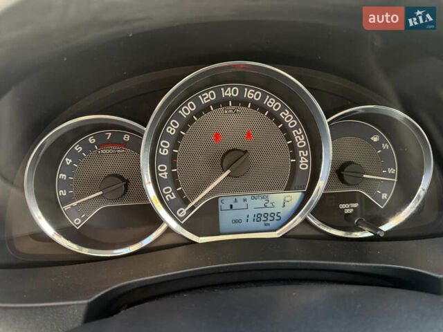 Білий Тойота Королла, об'ємом двигуна 1.6 л та пробігом 119 тис. км за 13500 $, фото 10 на Automoto.ua