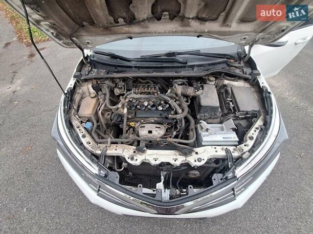 Белый Тойота Королла, объемом двигателя 1.33 л и пробегом 376 тыс. км за 6500 $, фото 9 на Automoto.ua