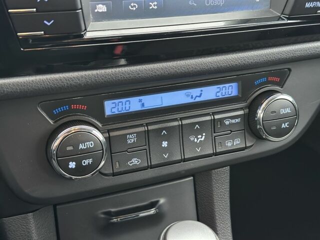 Белый Тойота Королла, объемом двигателя 1.6 л и пробегом 170 тыс. км за 10300 $, фото 6 на Automoto.ua