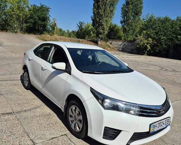 Белый Тойота Королла, объемом двигателя 1.6 л и пробегом 233 тыс. км за 9900 $, фото 3 на Automoto.ua