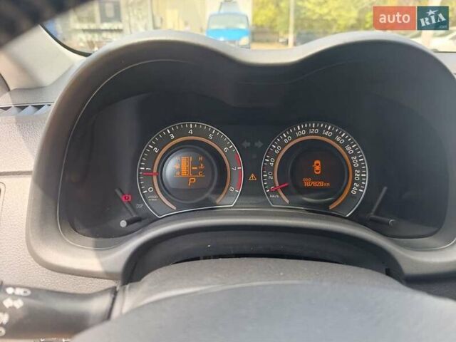 Білий Тойота Королла, об'ємом двигуна 1.6 л та пробігом 190 тис. км за 11500 $, фото 6 на Automoto.ua