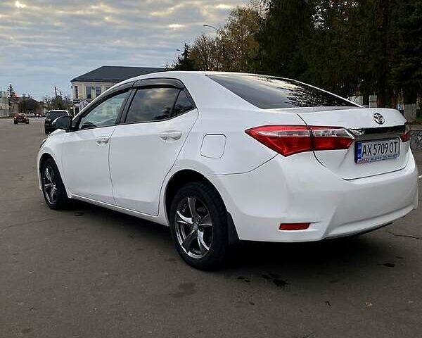 Белый Тойота Королла, объемом двигателя 1.6 л и пробегом 200 тыс. км за 8800 $, фото 5 на Automoto.ua
