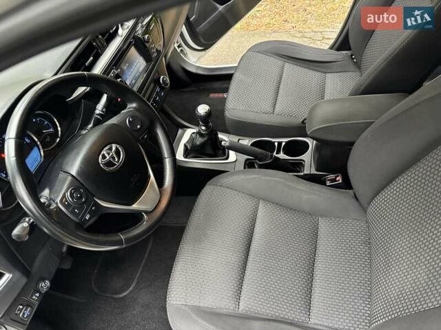 Білий Тойота Королла, об'ємом двигуна 1.6 л та пробігом 220 тис. км за 9777 $, фото 8 на Automoto.ua