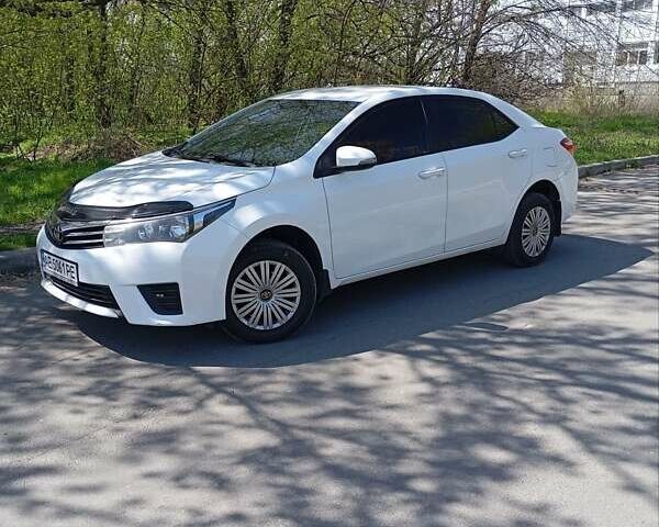 Белый Тойота Королла, объемом двигателя 1.3 л и пробегом 140 тыс. км за 9800 $, фото 6 на Automoto.ua