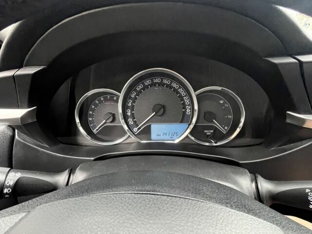 Белый Тойота Королла, объемом двигателя 1.6 л и пробегом 142 тыс. км за 12200 $, фото 8 на Automoto.ua