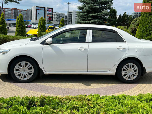 Белый Тойота Королла, объемом двигателя 1.4 л и пробегом 178 тыс. км за 8999 $, фото 3 на Automoto.ua