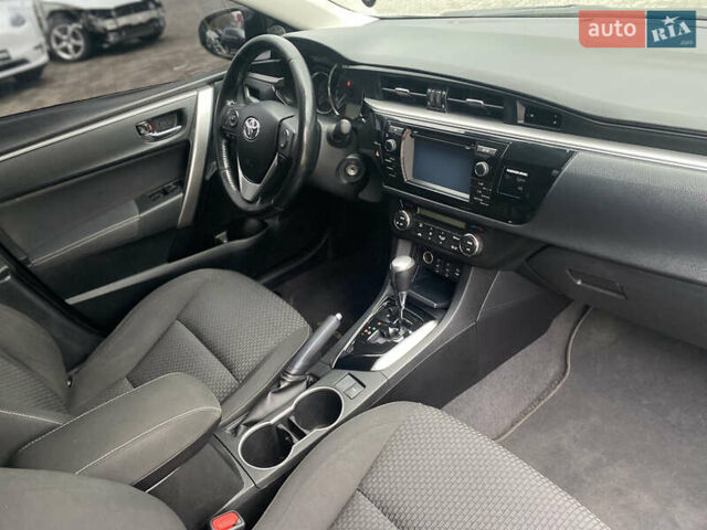 Белый Тойота Королла, объемом двигателя 1.6 л и пробегом 193 тыс. км за 12500 $, фото 24 на Automoto.ua