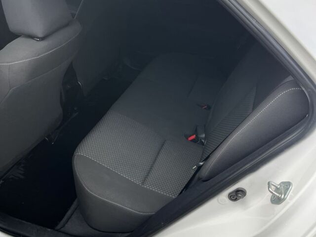 Белый Тойота Королла, объемом двигателя 1.6 л и пробегом 142 тыс. км за 12200 $, фото 16 на Automoto.ua