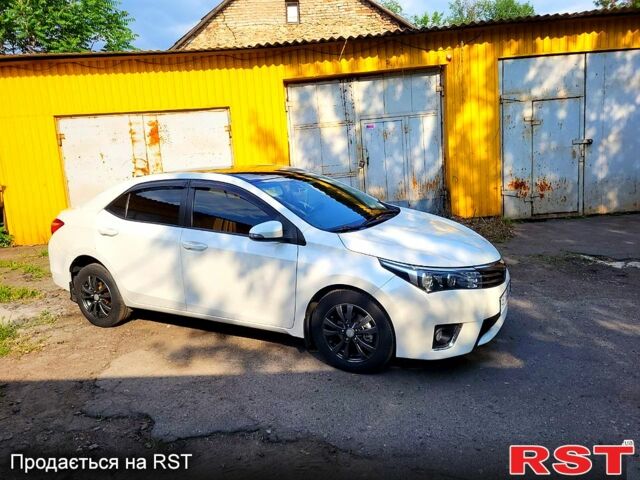 Білий Тойота Королла, об'ємом двигуна 1.3 л та пробігом 127 тис. км за 7500 $, фото 5 на Automoto.ua