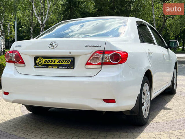 Белый Тойота Королла, объемом двигателя 1.4 л и пробегом 178 тыс. км за 8999 $, фото 6 на Automoto.ua