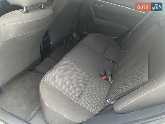 Белый Тойота Королла, объемом двигателя 1.6 л и пробегом 193 тыс. км за 12500 $, фото 29 на Automoto.ua