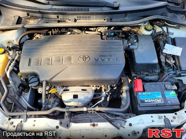 Білий Тойота Королла, об'ємом двигуна 1.3 л та пробігом 127 тис. км за 7500 $, фото 2 на Automoto.ua