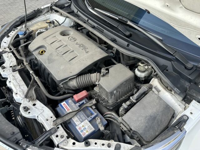 Білий Тойота Королла, об'ємом двигуна 1.6 л та пробігом 158 тис. км за 13800 $, фото 22 на Automoto.ua