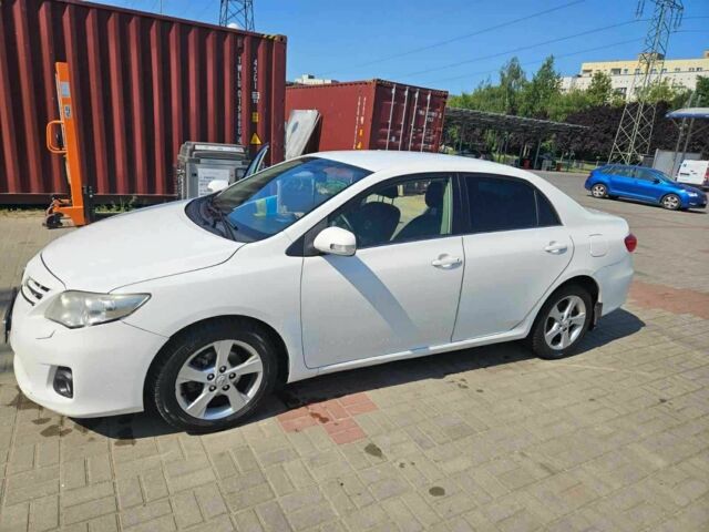 Белый Тойота Королла, объемом двигателя 1.4 л и пробегом 135 тыс. км за 8500 $, фото 10 на Automoto.ua