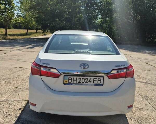 Белый Тойота Королла, объемом двигателя 1.6 л и пробегом 233 тыс. км за 9900 $, фото 5 на Automoto.ua