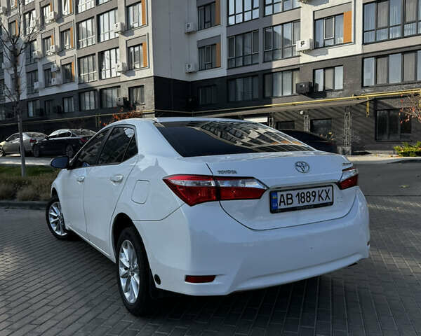 Белый Тойота Королла, объемом двигателя 1.6 л и пробегом 220 тыс. км за 10499 $, фото 3 на Automoto.ua