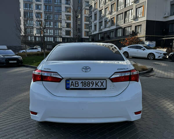 Белый Тойота Королла, объемом двигателя 1.6 л и пробегом 220 тыс. км за 10499 $, фото 4 на Automoto.ua