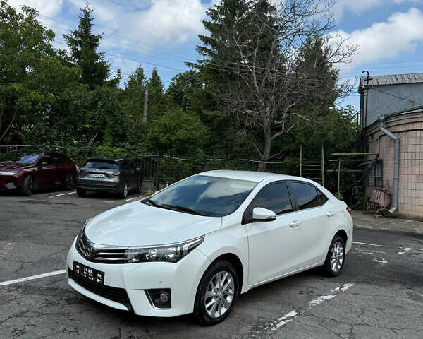Белый Тойота Королла, объемом двигателя 1.6 л и пробегом 190 тыс. км за 12500 $, фото 1 на Automoto.ua