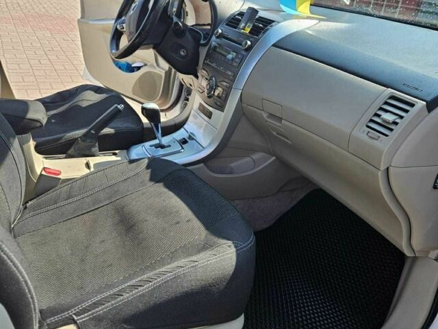 Белый Тойота Королла, объемом двигателя 1.4 л и пробегом 135 тыс. км за 8500 $, фото 14 на Automoto.ua