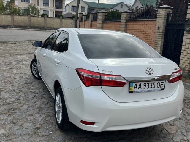 Белый Тойота Королла, объемом двигателя 1.6 л и пробегом 142 тыс. км за 12200 $, фото 5 на Automoto.ua