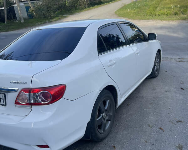 Белый Тойота Королла, объемом двигателя 1.36 л и пробегом 179 тыс. км за 8500 $, фото 6 на Automoto.ua