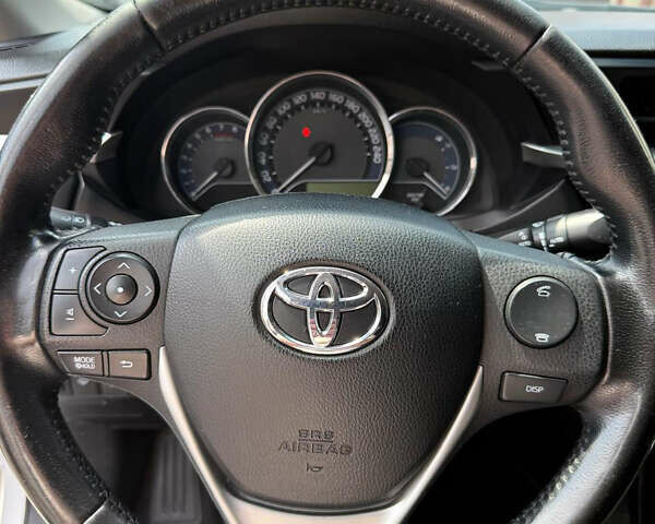 Белый Тойота Королла, объемом двигателя 1.6 л и пробегом 190 тыс. км за 12500 $, фото 17 на Automoto.ua