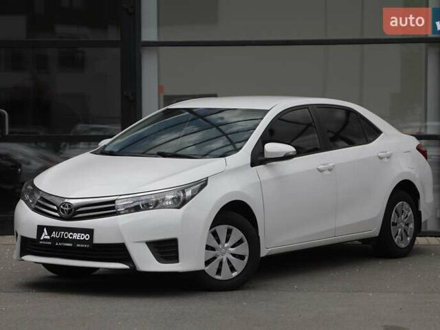 Білий Тойота Королла, об'ємом двигуна 1.33 л та пробігом 148 тис. км за 9900 $, фото 2 на Automoto.ua