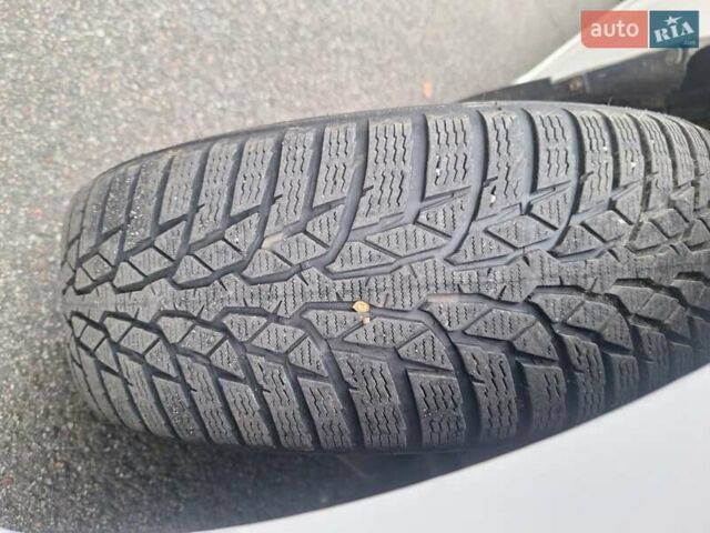 Белый Тойота Королла, объемом двигателя 1.33 л и пробегом 376 тыс. км за 6500 $, фото 7 на Automoto.ua