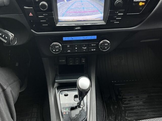 Белый Тойота Королла, объемом двигателя 1.6 л и пробегом 142 тыс. км за 12200 $, фото 10 на Automoto.ua