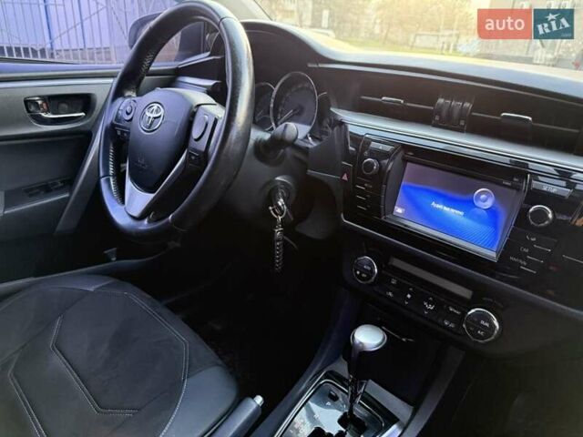 Белый Тойота Королла, объемом двигателя 1.6 л и пробегом 159 тыс. км за 12800 $, фото 16 на Automoto.ua