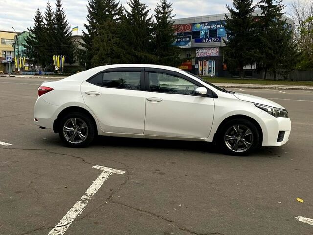 Белый Тойота Королла, объемом двигателя 1.6 л и пробегом 200 тыс. км за 8800 $, фото 3 на Automoto.ua