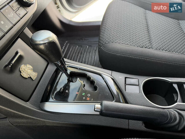 Білий Тойота Королла, об'ємом двигуна 1.6 л та пробігом 119 тис. км за 13500 $, фото 11 на Automoto.ua